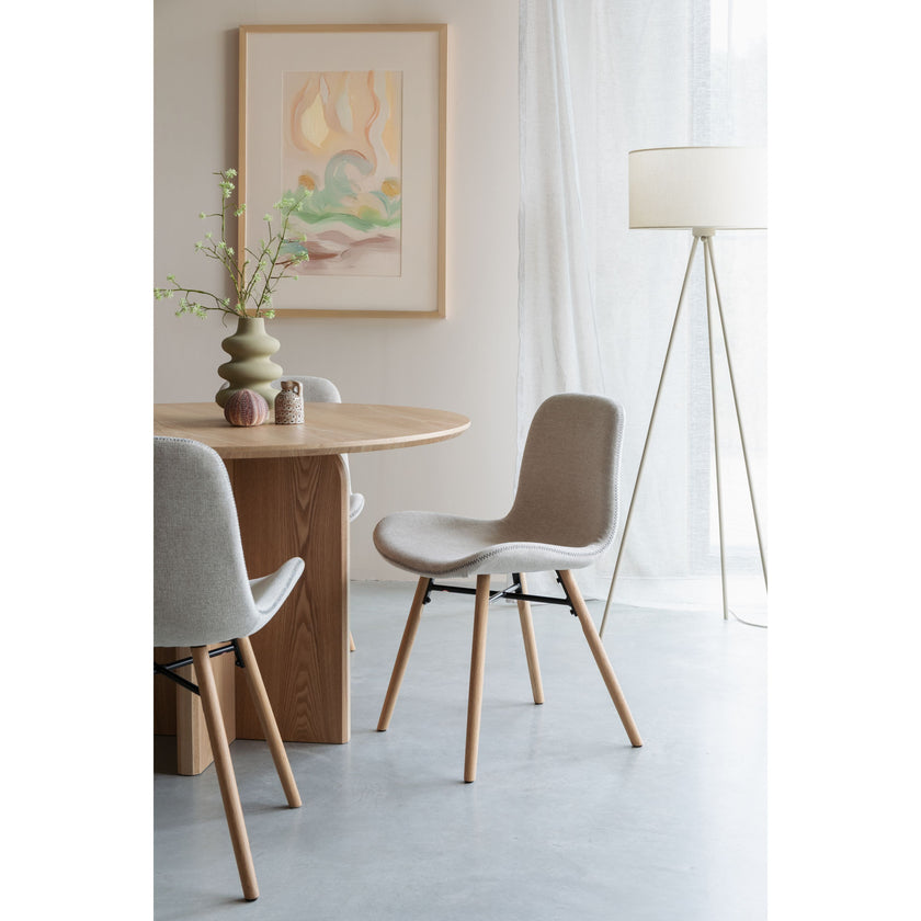 Lester Eetkamerstoel Houten poten Beige